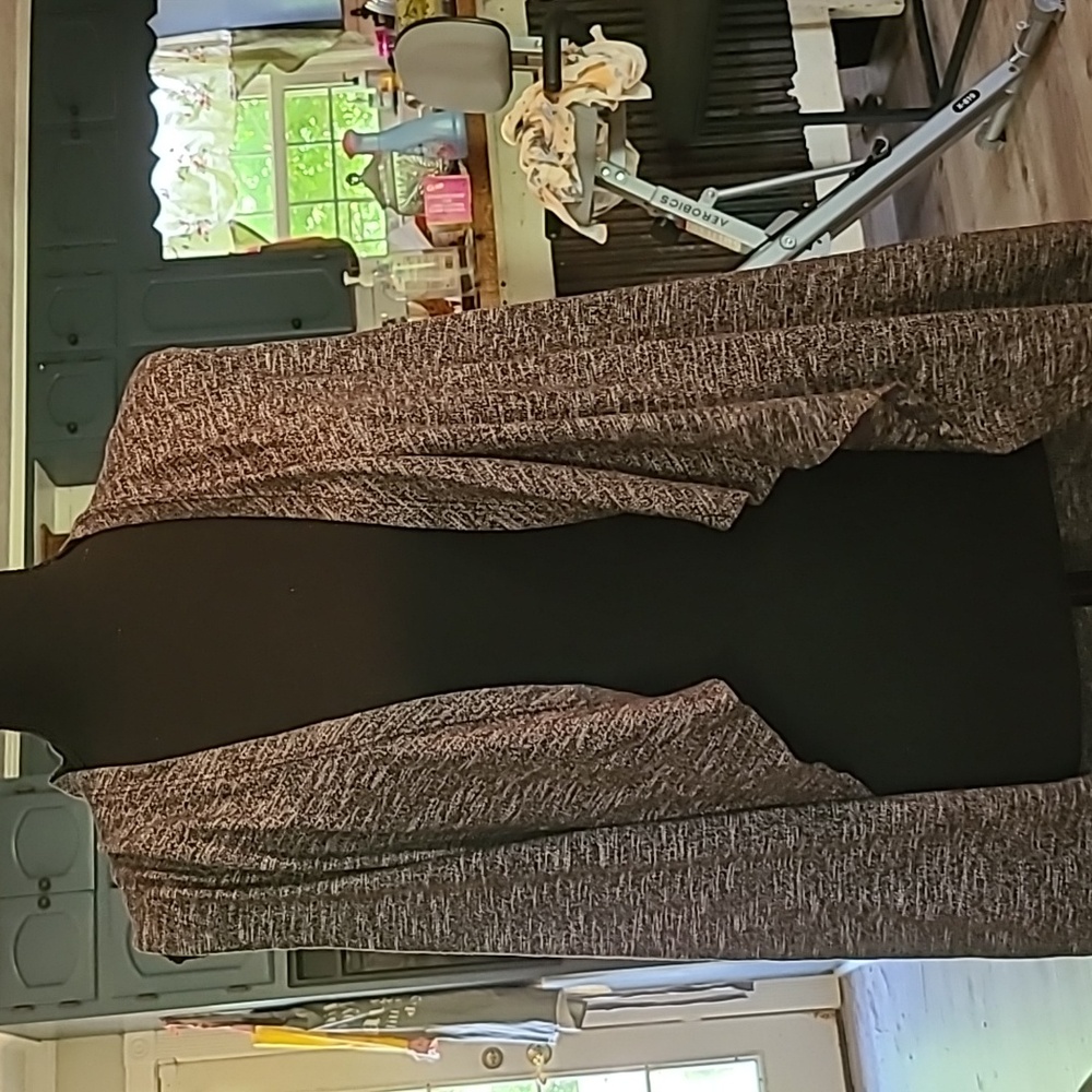 Beautiful sleeveless drape top